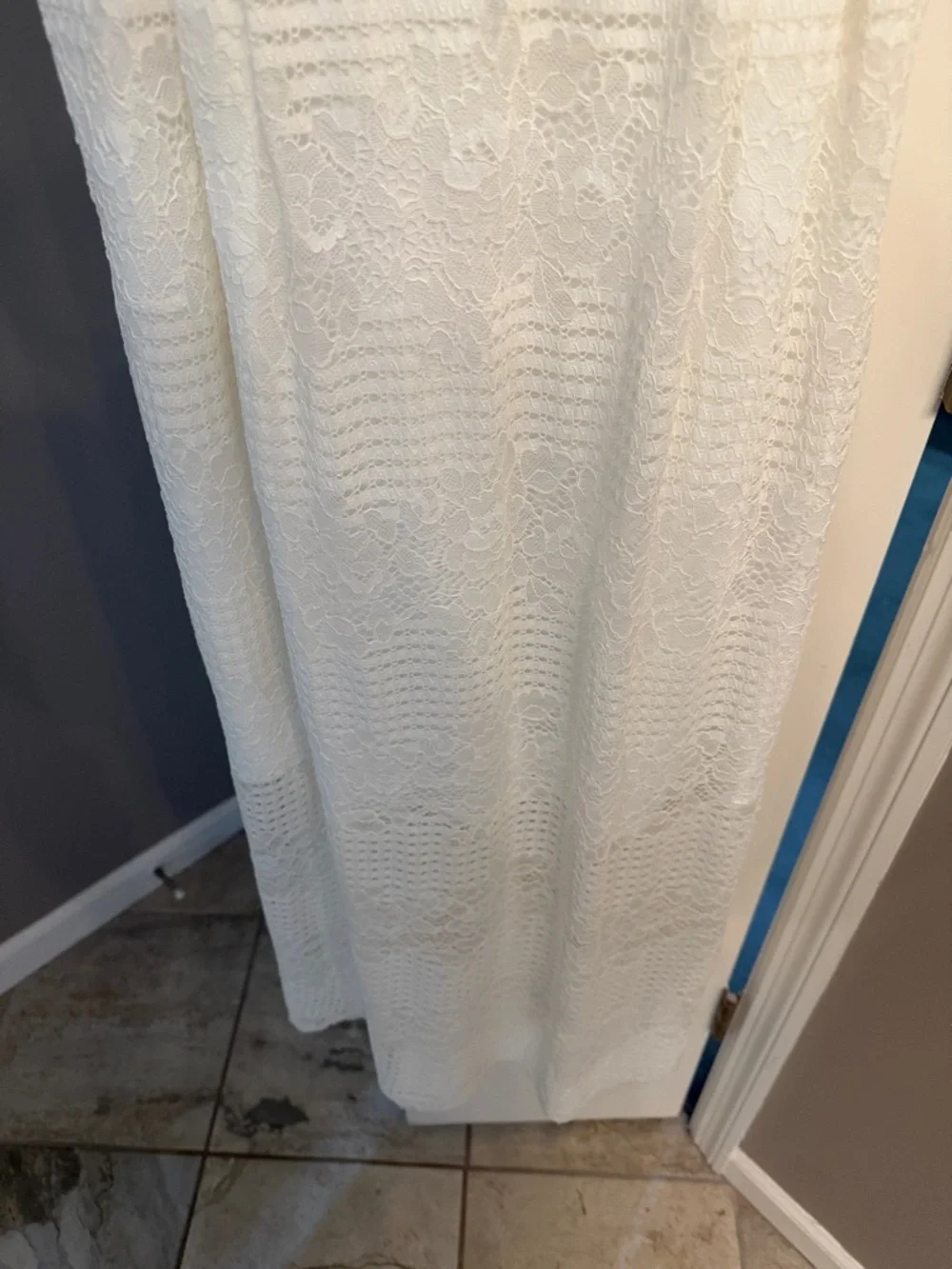 Chelsea28 White Lace Spaghetti-Strap Midi Dress - Picture 4 of 11
